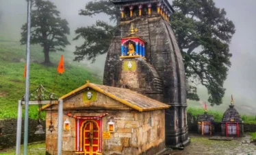 Madhyamaheshwar Temple Trek